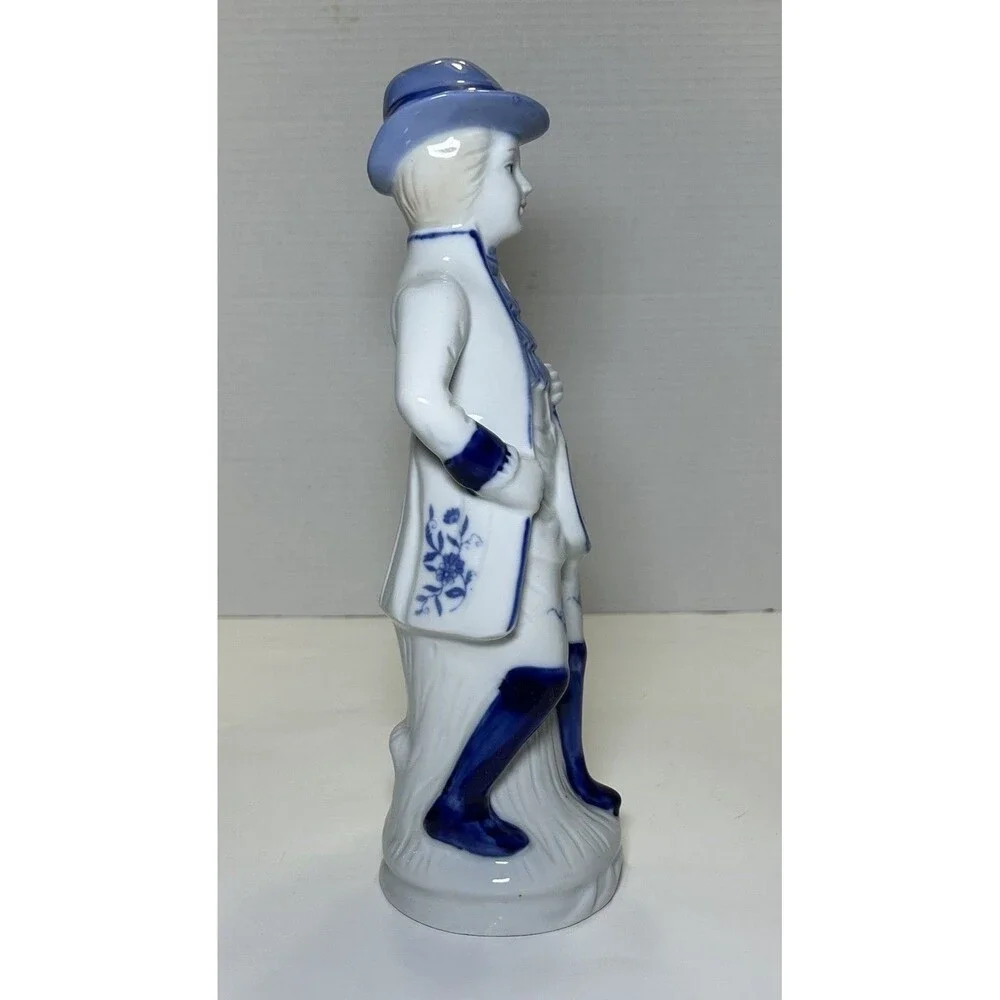 Vintage Porcelain Victorian/Colonial Boy Figurine White/Blue Home Decor